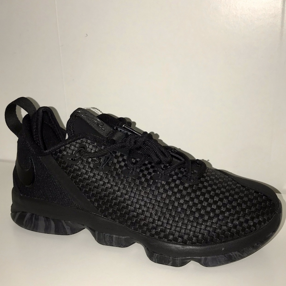 Nike Lebron Soldier XIV Low, Black Men's Sz 8